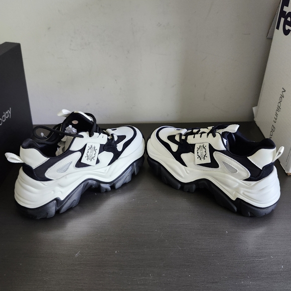 Beau Today Chunky Black Cow Suede White Leather Athletic Sneakers Wom S 6.5M NWB - Picture 4 of 8